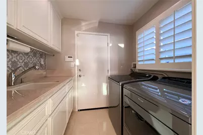 2712 W Oceanfront, Newport Beach, CA 92663 - Photo 25