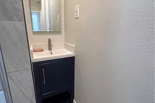 604 S Van Ness Ave, Santa Ana, CA 92701 - Photo 15