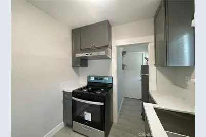 604 S Van Ness Avenue, Santa Ana, CA 92701 - Photo 9