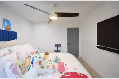 17952 Caledonia, Huntington Beach, CA 92647 - Photo 11