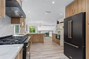 1 Rainbow Falls, Irvine, CA 92603 - Photo 3