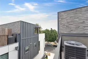 113 1/2 N Manhattan Pl, Los Angeles, CA 90004 - Photo 47