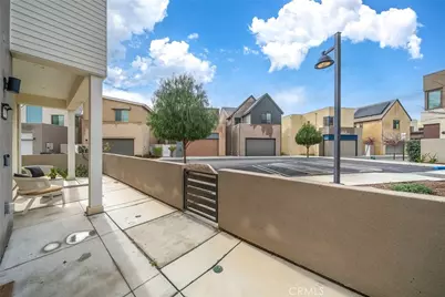 446 Chorus, Irvine, CA 92618 - Photo 5