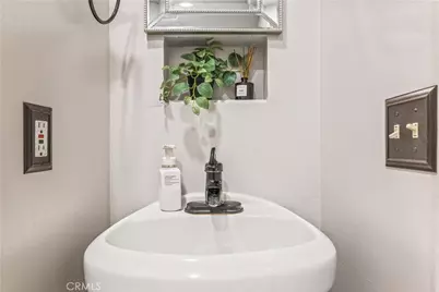 4319 Carfax Avenue, Lakewood, CA 90713 - Photo 37