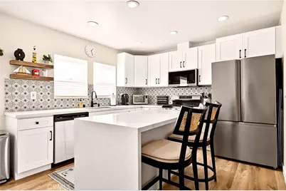 5939 Cimarron, Los Angeles, CA 90047 - Photo 9