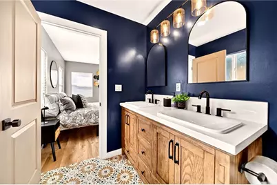 5939 Cimarron, Los Angeles, CA 90047 - Photo 21