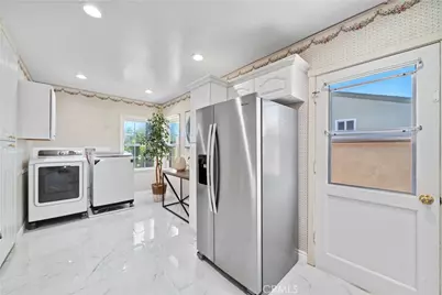 7802 Darwin Avenue, Midway City, CA 92655 - Photo 15