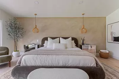 23755 Clarendon, Woodland Hills, CA 91367 - Photo 33