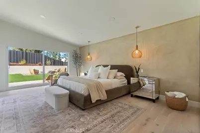 23755 Clarendon, Woodland Hills, CA 91367 - Photo 33