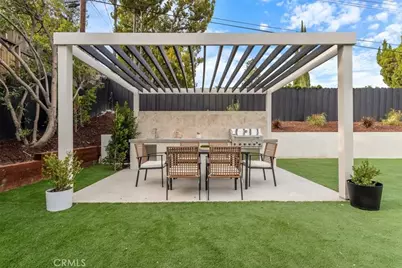 23755 Clarendon, Woodland Hills, CA 91367 - Photo 41