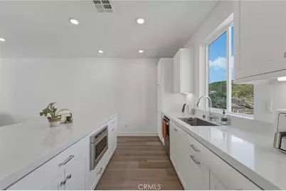 26661 Blue Hills Loop, Valencia, CA 91381 - Photo 3