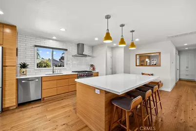 17401 Jefferson Lane, Huntington Beach, CA 92647 - Photo 7