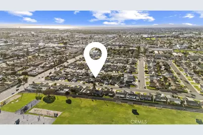 17401 Jefferson Lane, Huntington Beach, CA 92647 - Photo 39