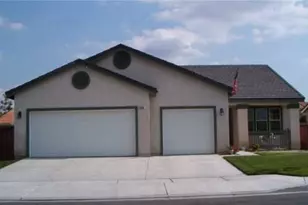 1008 Cypress, San Jacinto, CA 92583 - Photo 1