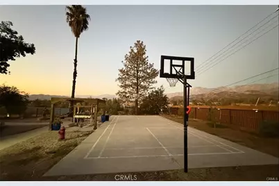 13288 Bryant, Yucaipa, CA 92399 - Photo 45