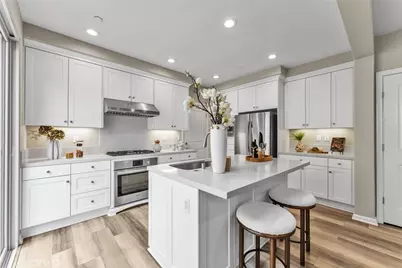 168 Outwest, Irvine, CA 92618 - Photo 9