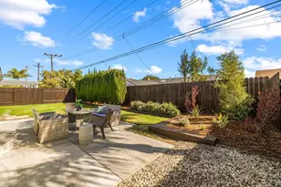 17532 Montbury Cir, Huntington Beach, CA 92649 - Photo 29