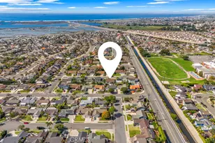 17532 Montbury Cir, Huntington Beach, CA 92649 - Photo 35