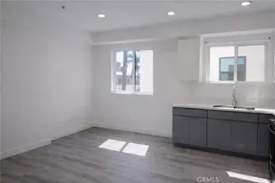 532 W Vernon, Los Angeles, CA 90037 - Photo 15