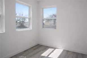 532 W Vernon, Los Angeles, CA 90037 - Photo 17