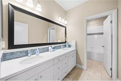 70 Twin Gables, Irvine, CA 92620 - Photo 23