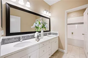 70 Twin Gables, Irvine, CA 92620 - Photo 23