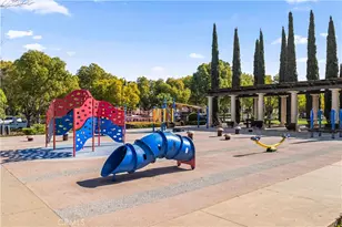 70 Twin Gables, Irvine, CA 92620 - Photo 33