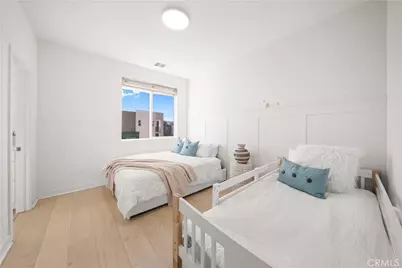 275 Sash, Irvine, CA 92618 - Photo 3