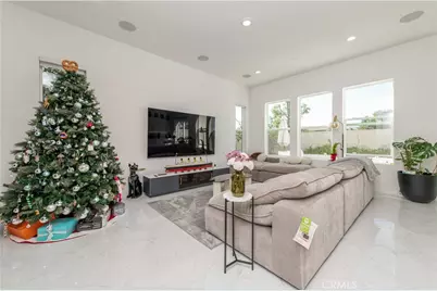 131 Reyes Alley, Lake Forest, CA 92630 - Photo 7