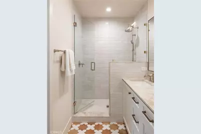 215 Lonetree, Irvine, CA 92603 - Photo 19