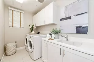 211 Canvas, Irvine, CA 92620 - Photo 11