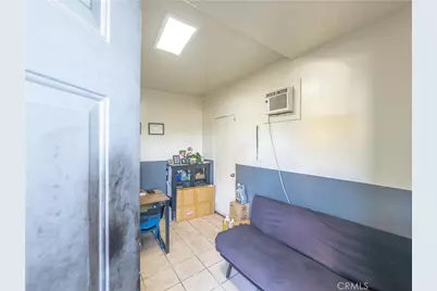 9041 Katella, Anaheim, CA 92804 - Photo 11