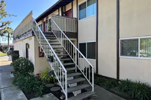 16932 Lilac Ln, Huntington Beach, CA 92647 - Photo 9