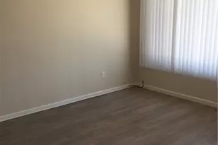 16932 Lilac Ln, Huntington Beach, CA 92647 - Photo 19