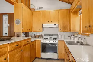936 Wendy Dr, Big Bear City, CA 92314 - Photo 15