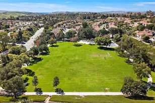 26469 Portola, Mission Viejo, CA 92692 - Photo 21