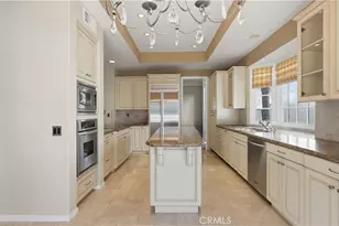 18 Hillsdale, Newport Beach, CA 92660 - Photo 11