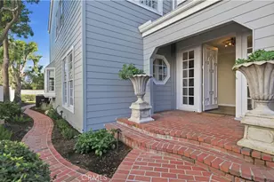 18 Hillsdale, Newport Beach, CA 92660 - Photo 5