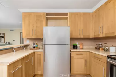 22482 Caminito Esteban, Laguna Hills, CA 92653 - Photo 9