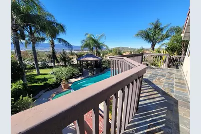 560 Calhoun Street, Corona, CA 92879 - Photo 21
