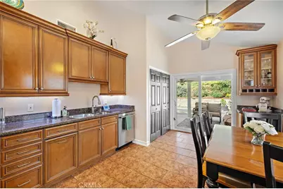 27271 Pinocha, Mission Viejo, CA 92692 - Photo 15