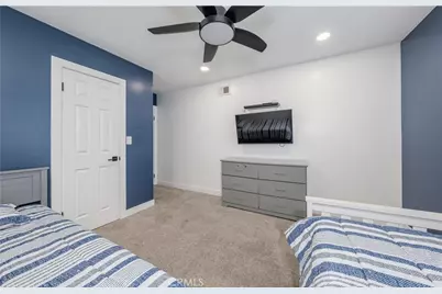 824 S Dune, Anaheim, CA 92806 - Photo 23