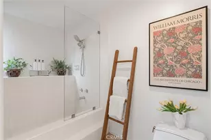 70 Sea Island Dr, Newport Beach, CA 92660 - Photo 23