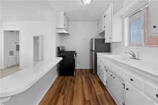 207 Baltimore Ave, Huntington Beach, CA 92648 - Photo 11