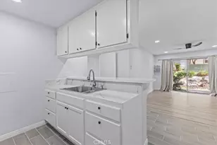 5585 E Pacific Coast Hwy, Long Beach, CA 90804 - Photo 7