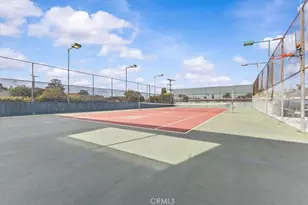 5585 E Pacific Coast Hwy, Long Beach, CA 90804 - Photo 23