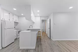 5585 E Pacific Coast Hwy, Long Beach, CA 90804 - Photo 9