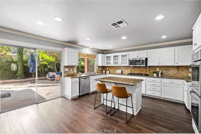 74 Linhaven, Irvine, CA 92602 - Photo 7