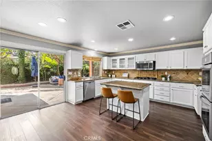 74 Linhaven, Irvine, CA 92602 - Photo 5