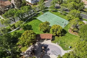 74 Linhaven, Irvine, CA 92602 - Photo 37